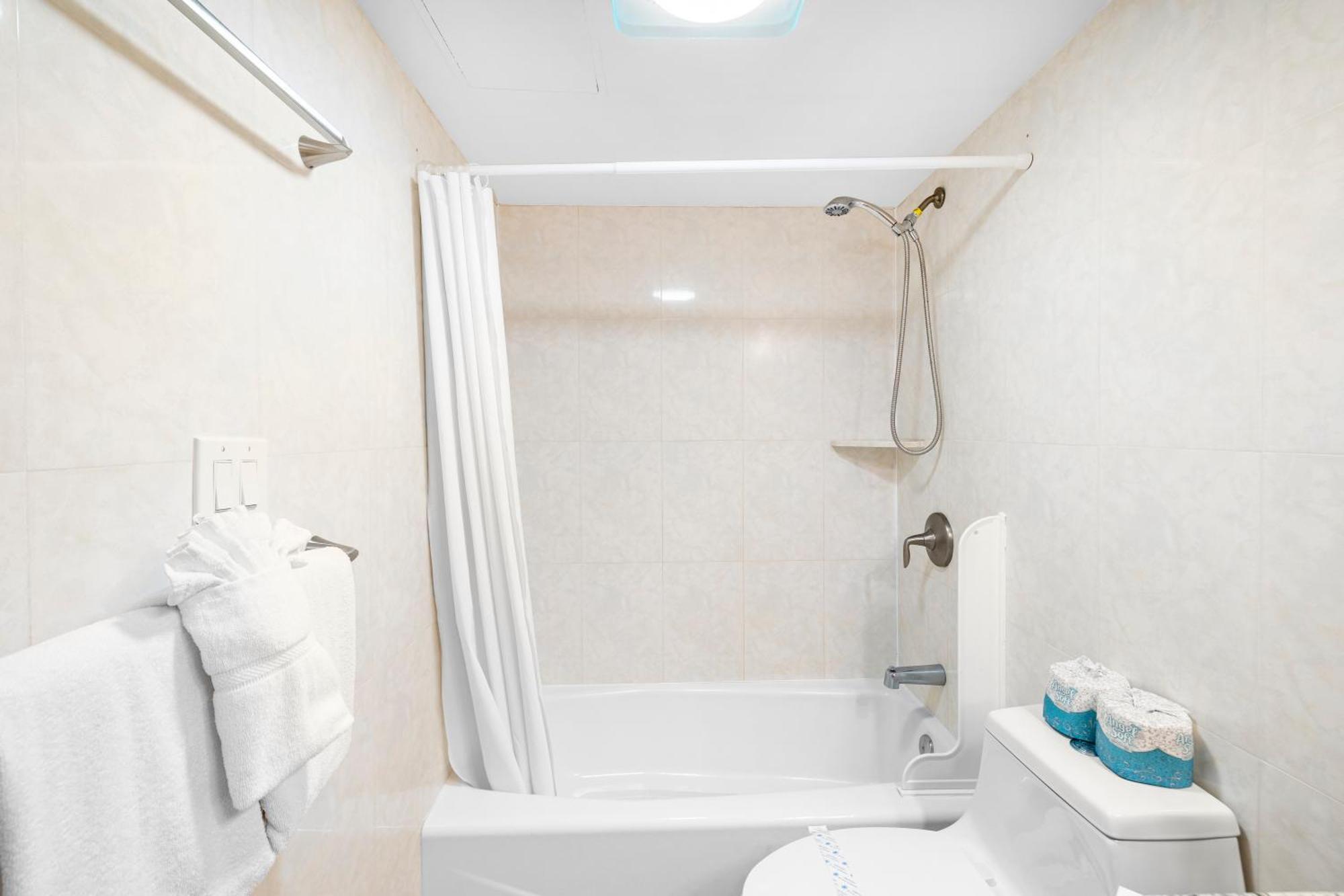 Great Ocean View Condo, Near Beach With Free Parking! Honolulu Luaran gambar