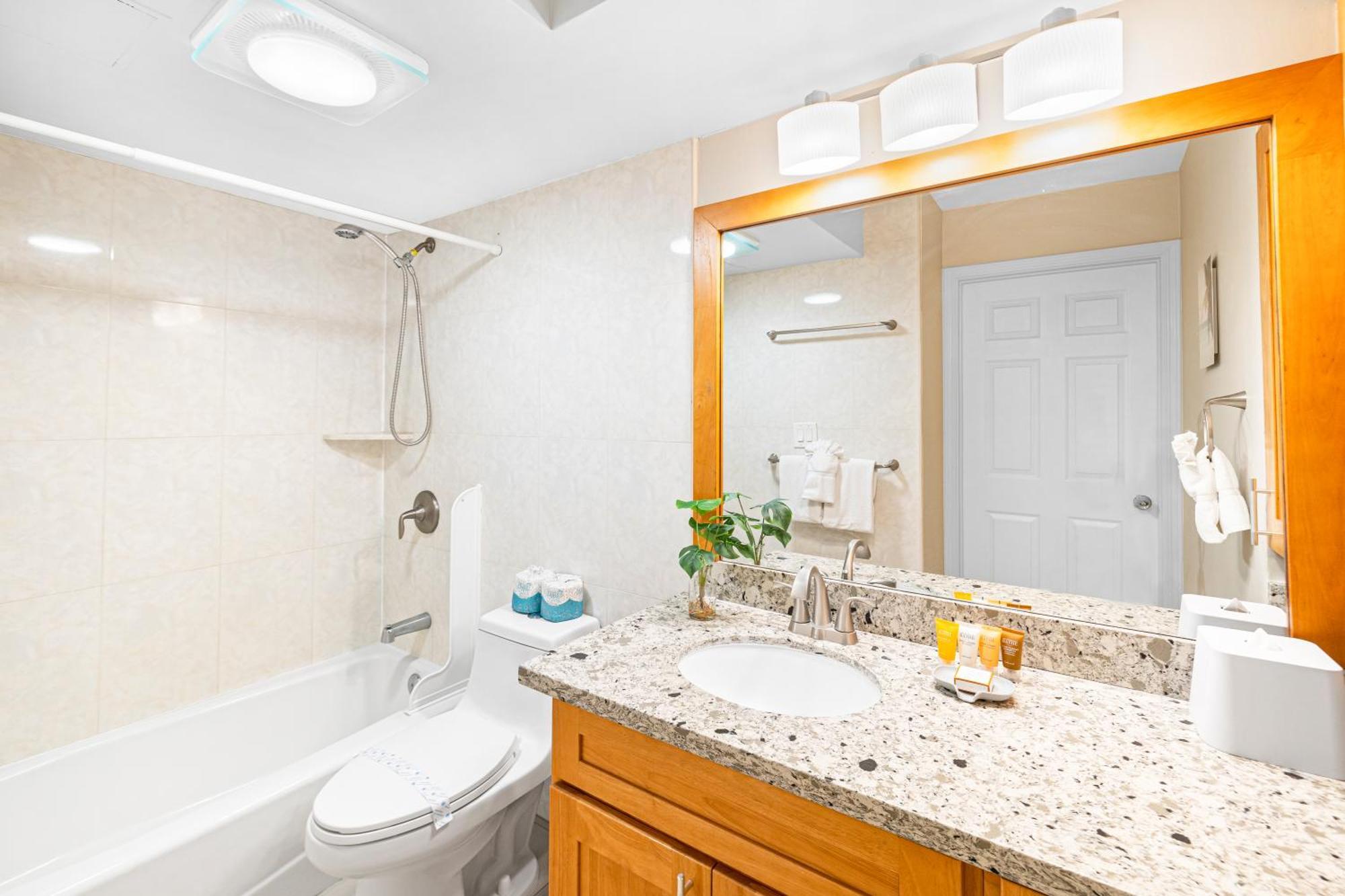 Great Ocean View Condo, Near Beach With Free Parking! Honolulu Luaran gambar