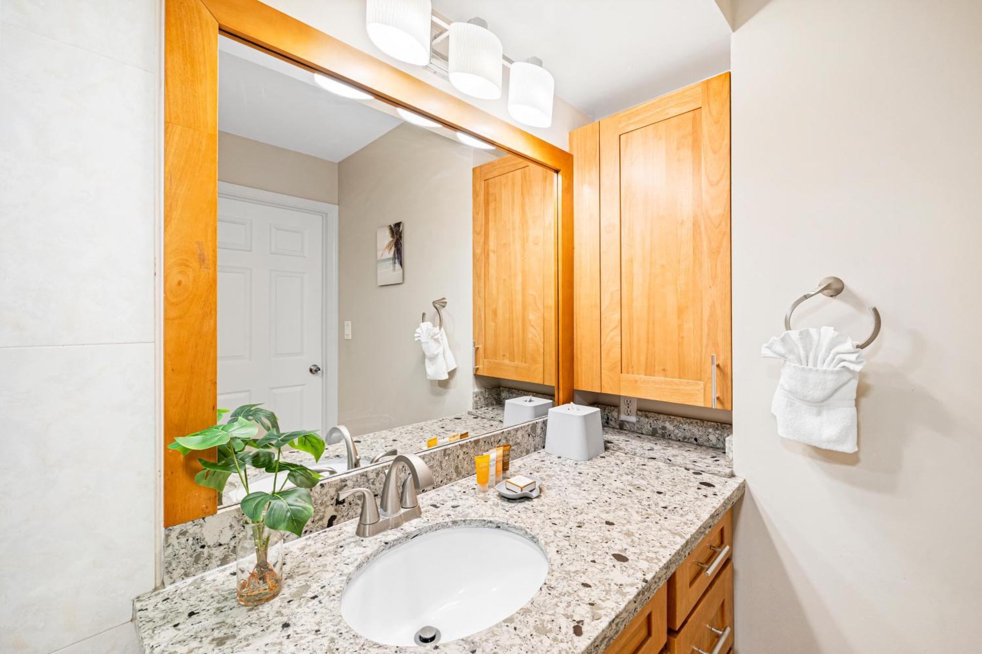Great Ocean View Condo, Near Beach With Free Parking! Honolulu Luaran gambar